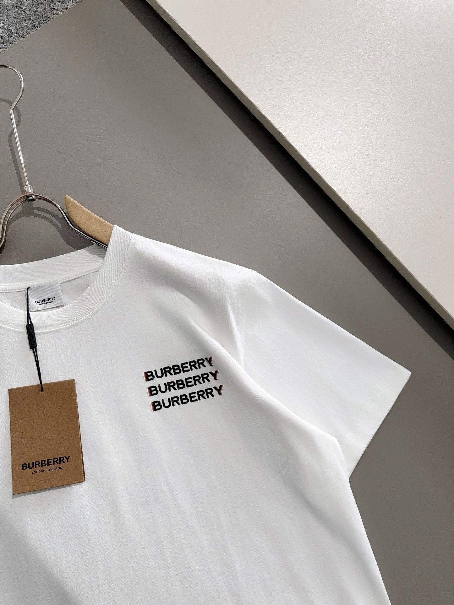 250614 New high-quality embroidered patchwork T-shirt