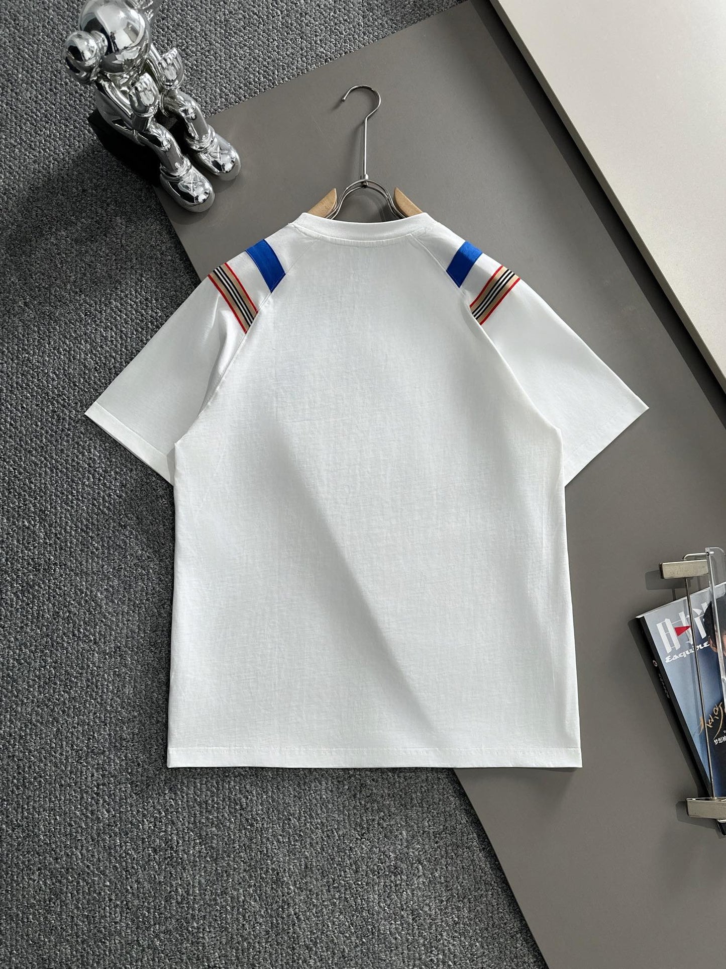 250614 New high-quality embroidered patchwork T-shirt