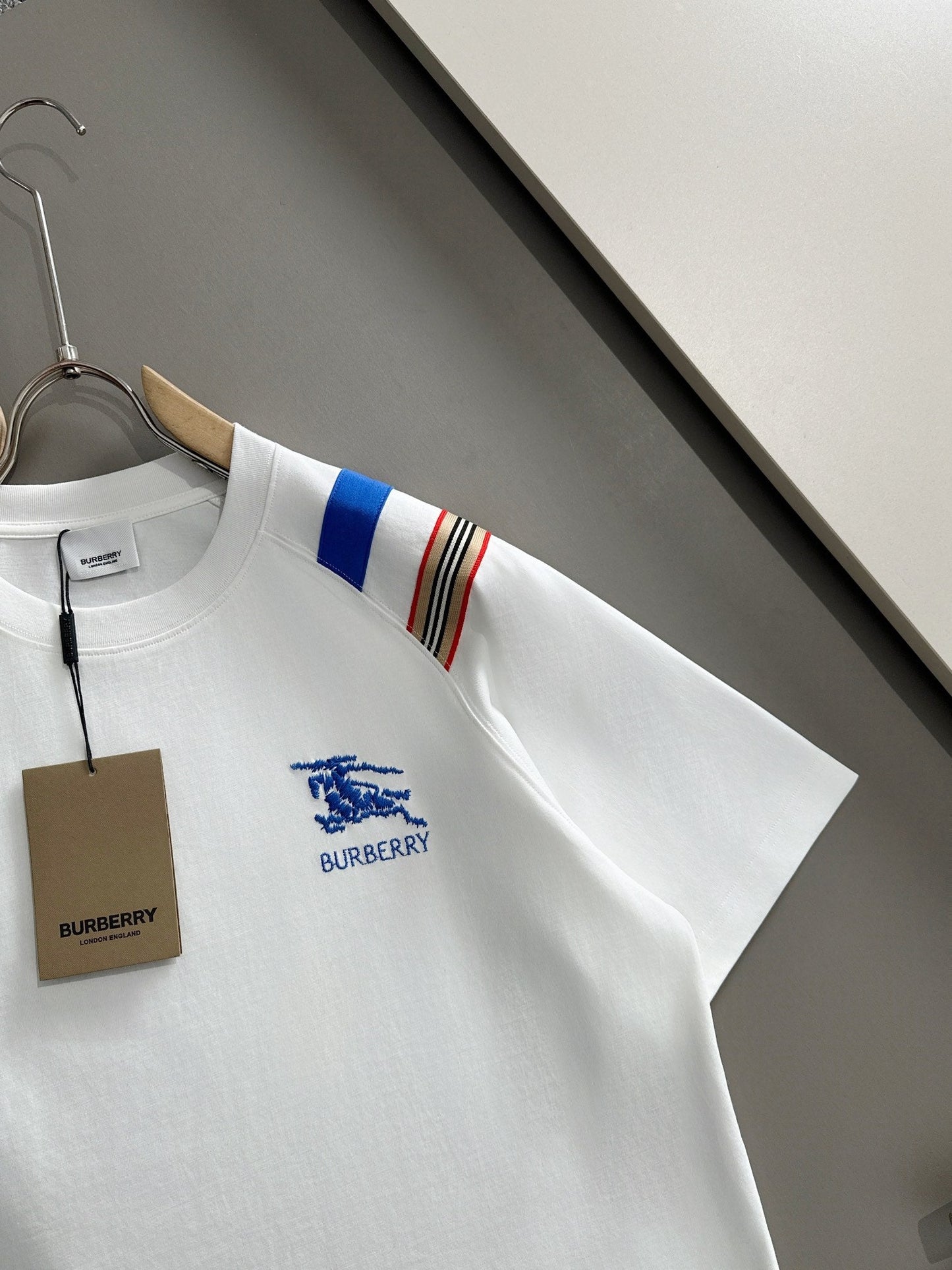 250614 New high-quality embroidered patchwork T-shirt