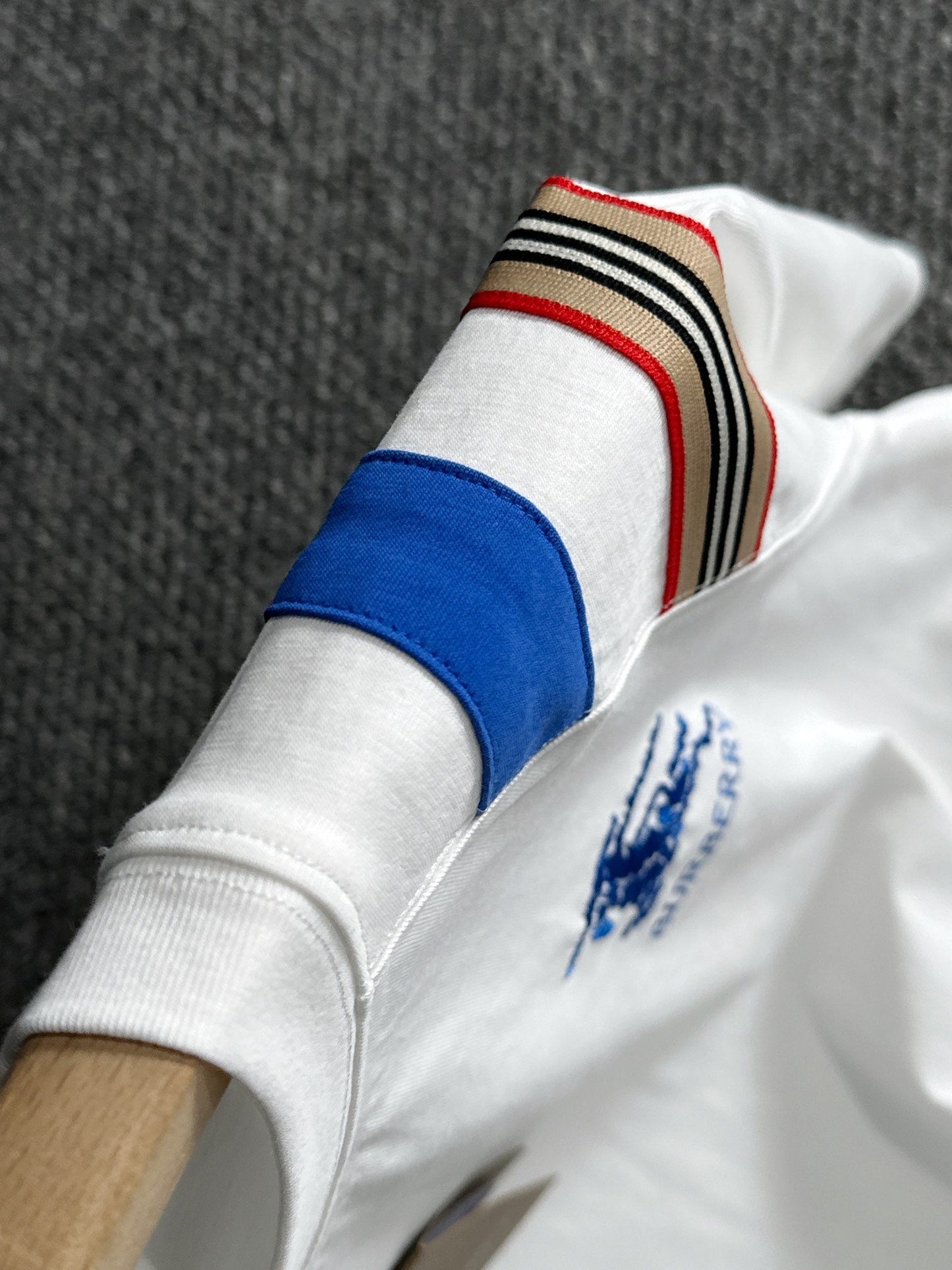 250614 New high-quality embroidered patchwork T-shirt