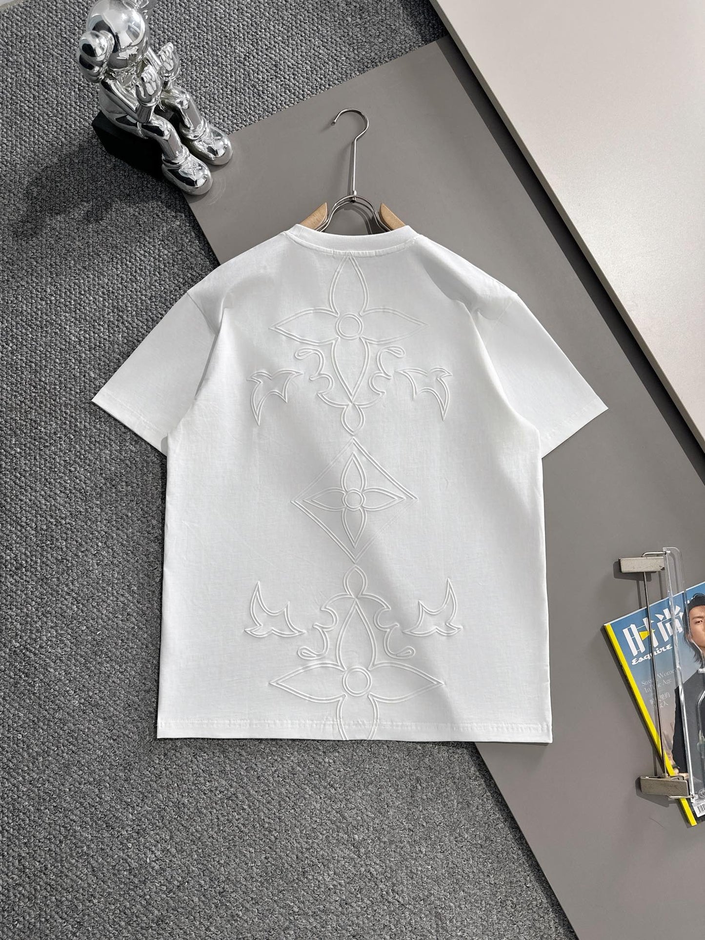 250614 New high-quality embroidered patchwork T-shirt