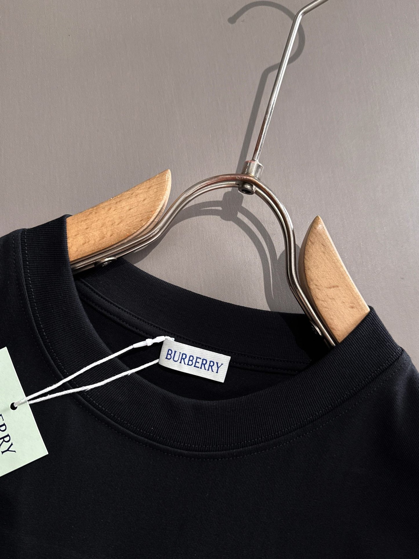 250614 New high-quality T-shirts with unique craftsmanship