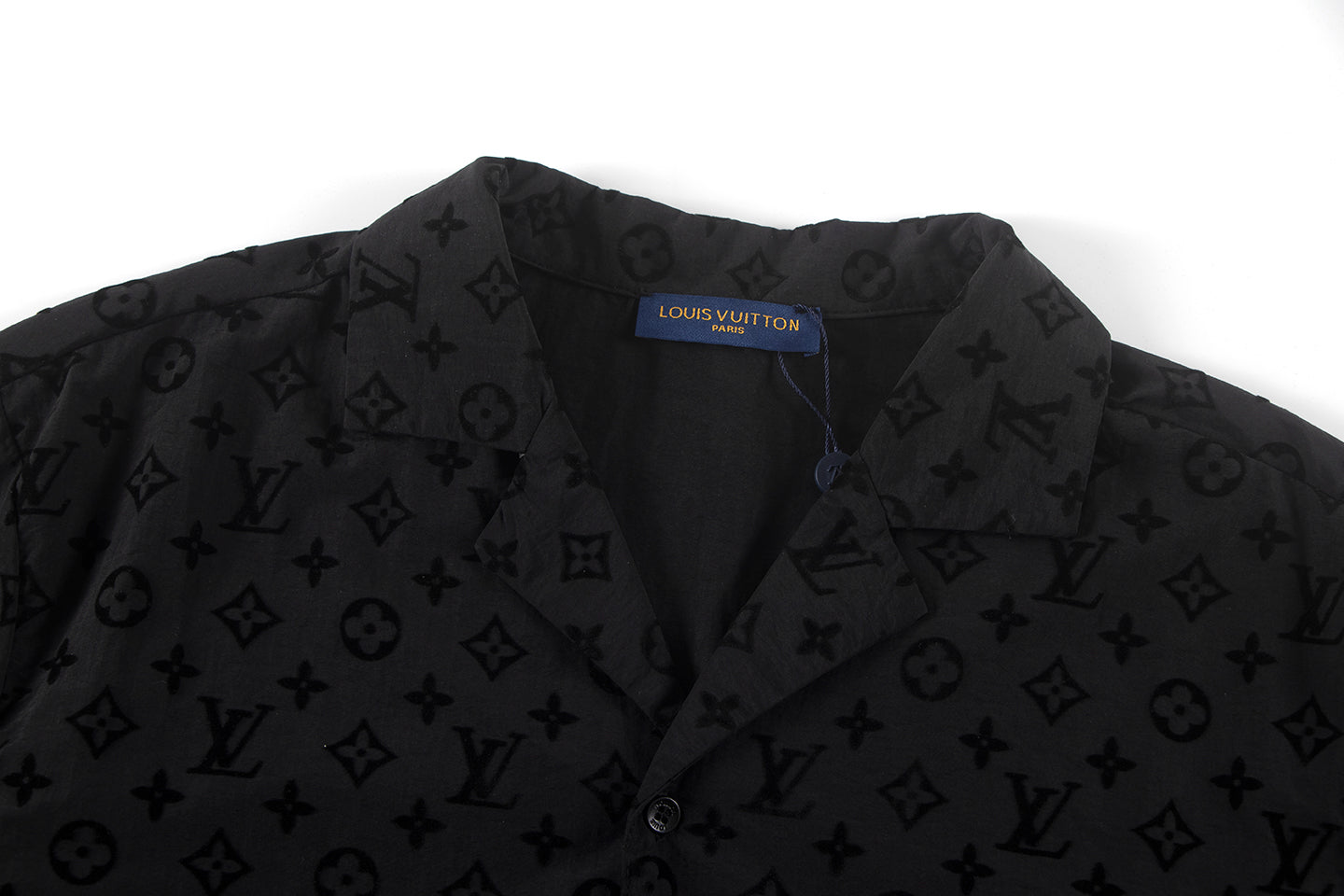250614 New high-quality flocking patterned shirt