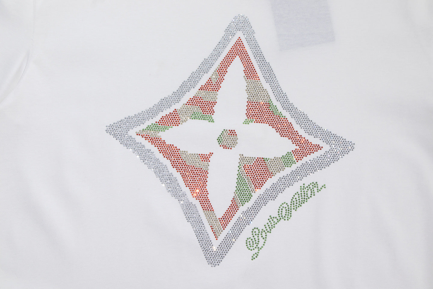 250617 New high-quality, distinctive sequined embroidered T-shirt