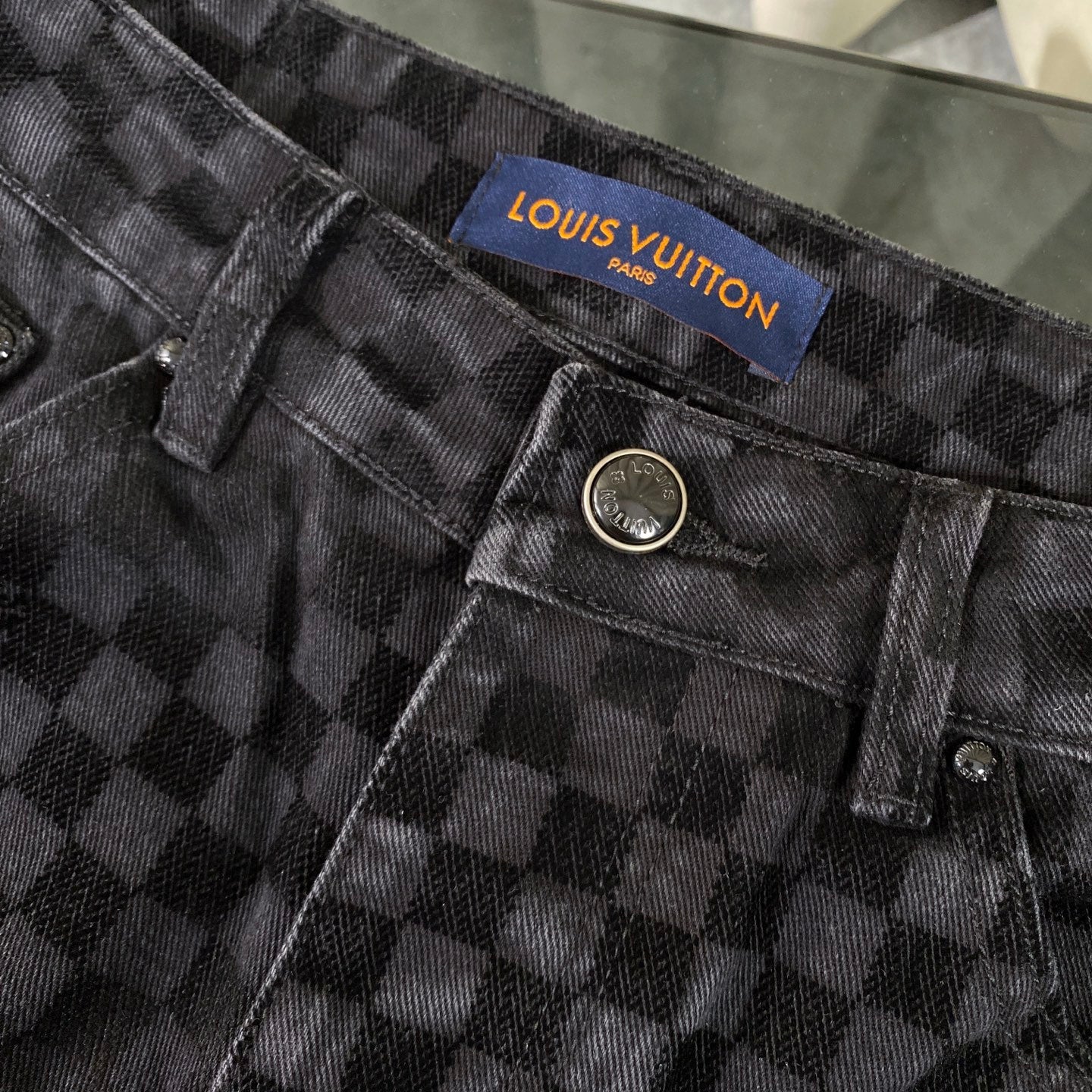250617 New high-quality checkered jeans