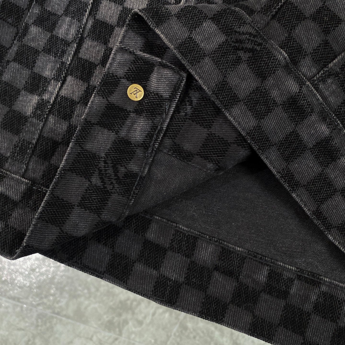 250617 New high-quality checkered jacket