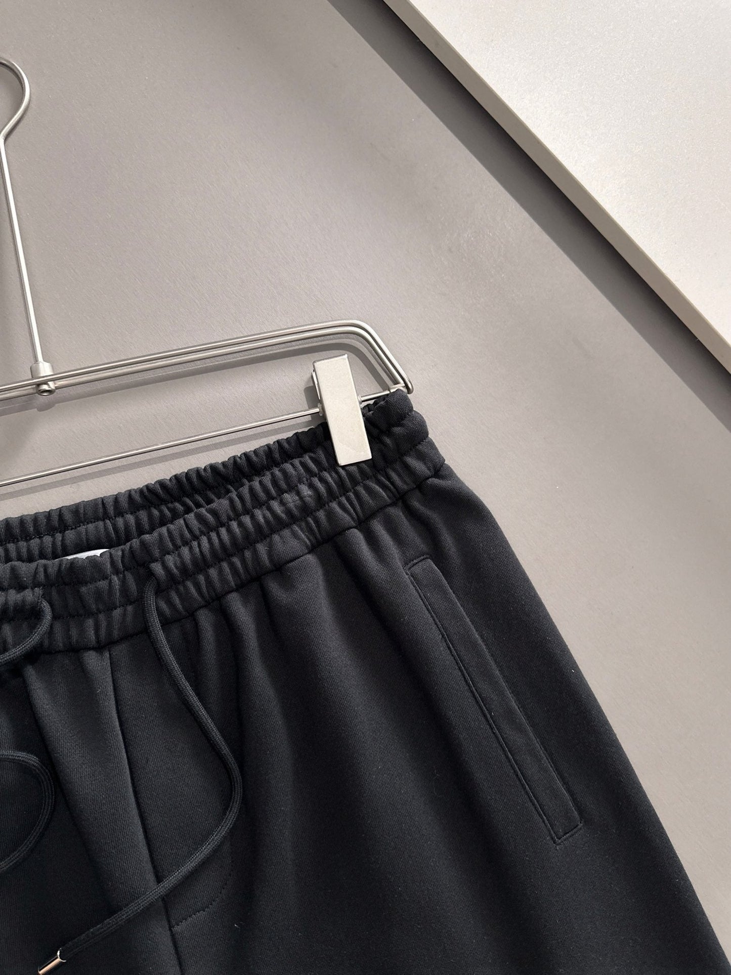 250617 New high-quality washed embroidered knitted shorts