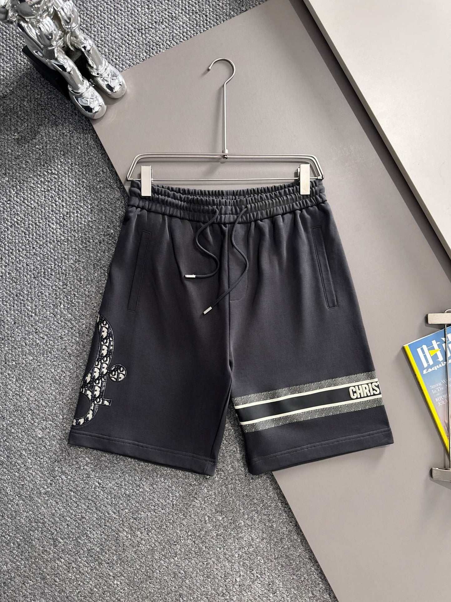 250617 New high-quality washed embroidered knitted shorts