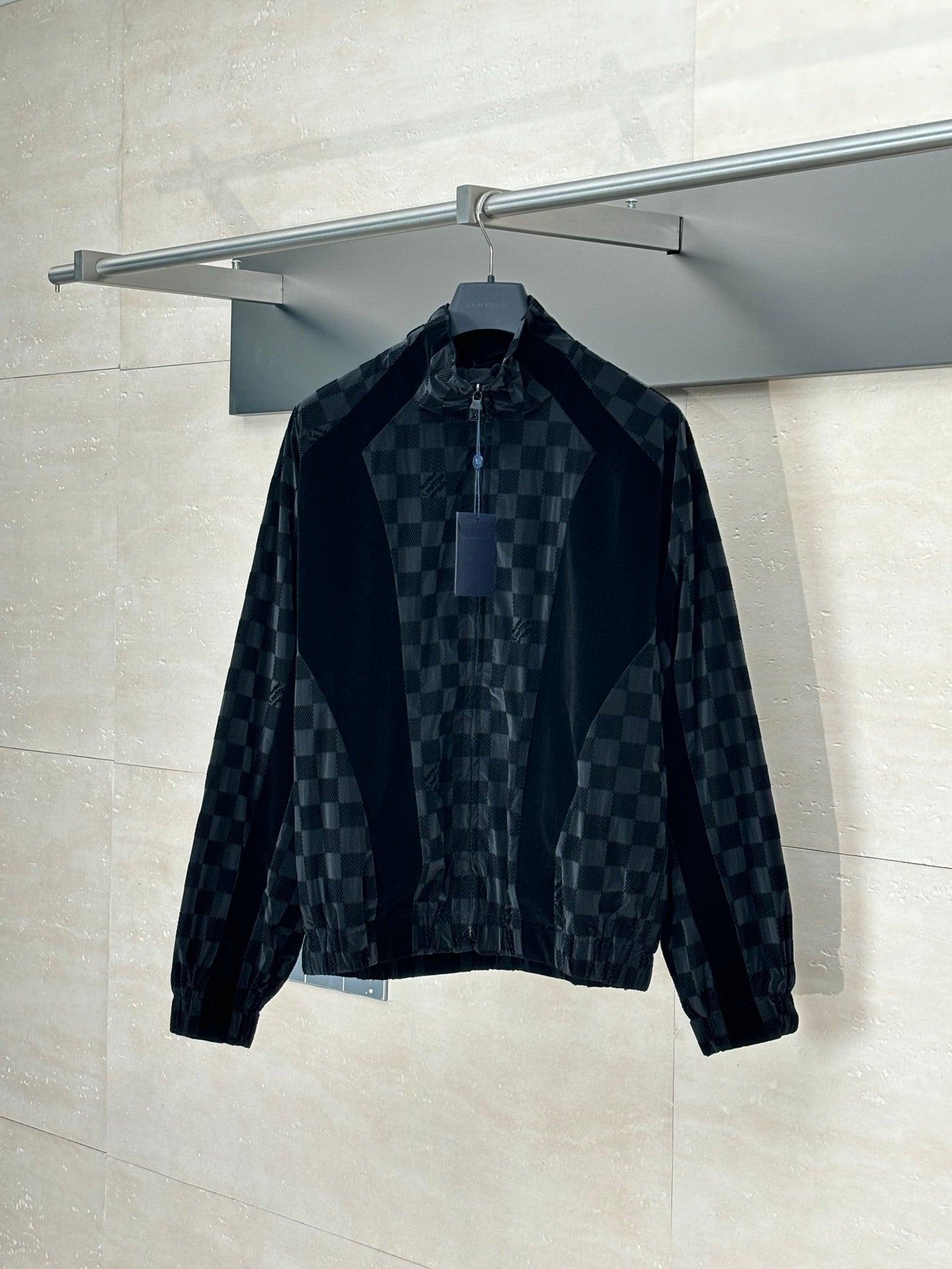 250617 New checkerboard letter velvet jacquard coat