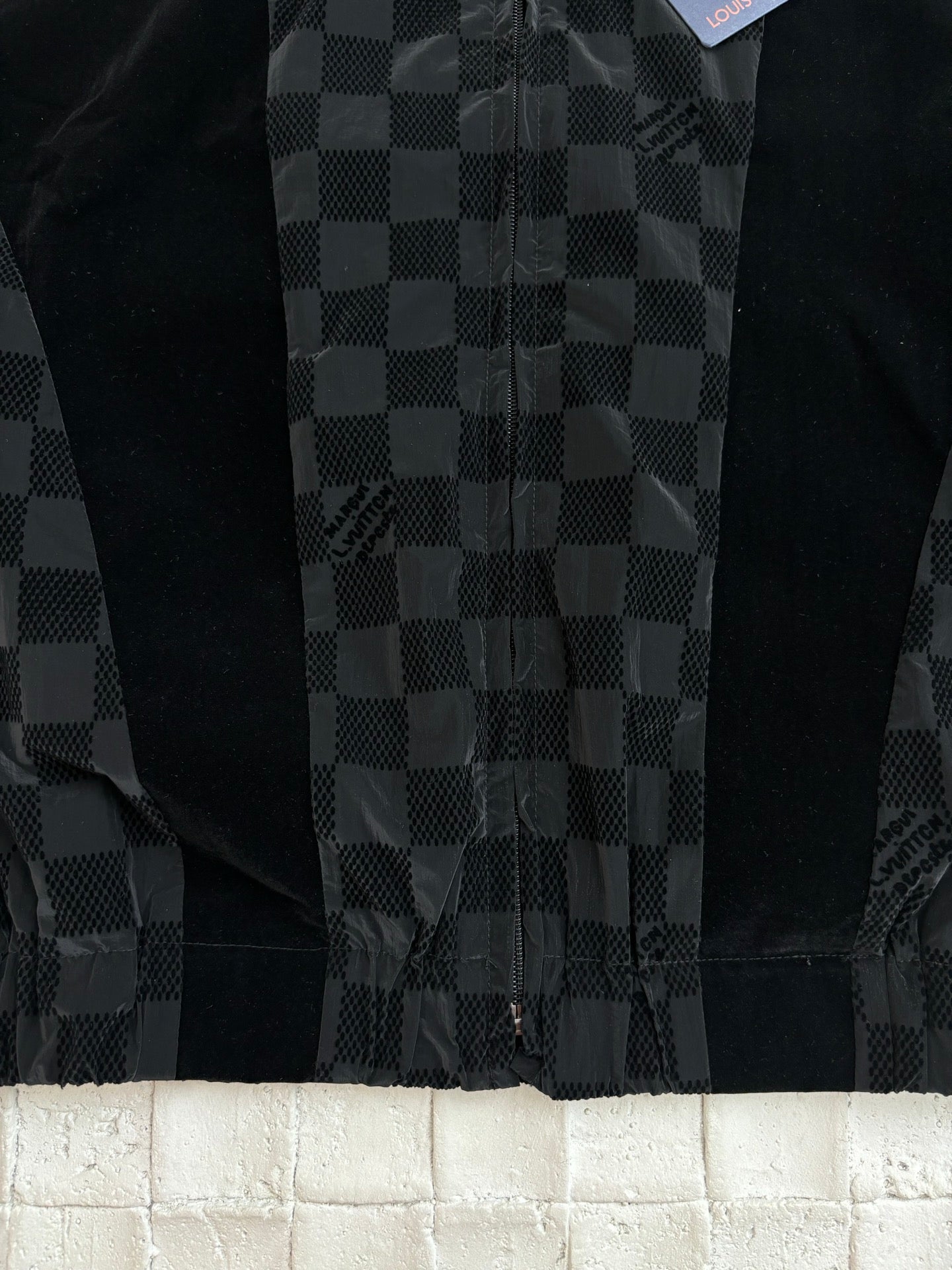 250617 New checkerboard letter velvet jacquard coat