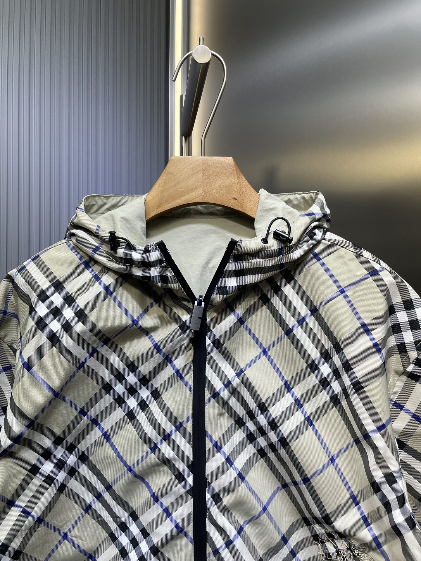 250722 A new top-of-the-line double-sided checkered long-sleeved hooded jacket