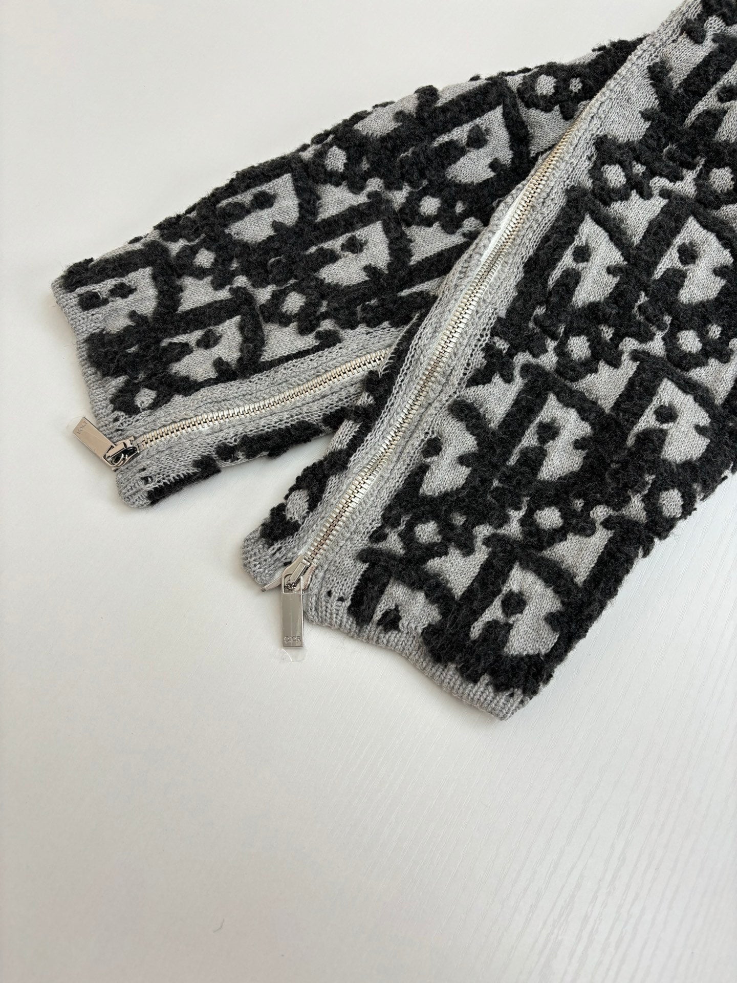 250722 A new high-quality full-print contrasting jacquard knitted pullover sweater