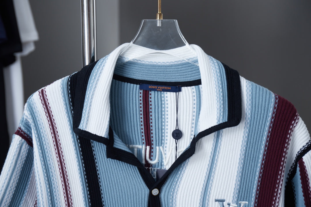 250722 New high-quality vertical crochet striped short-sleeved shirt