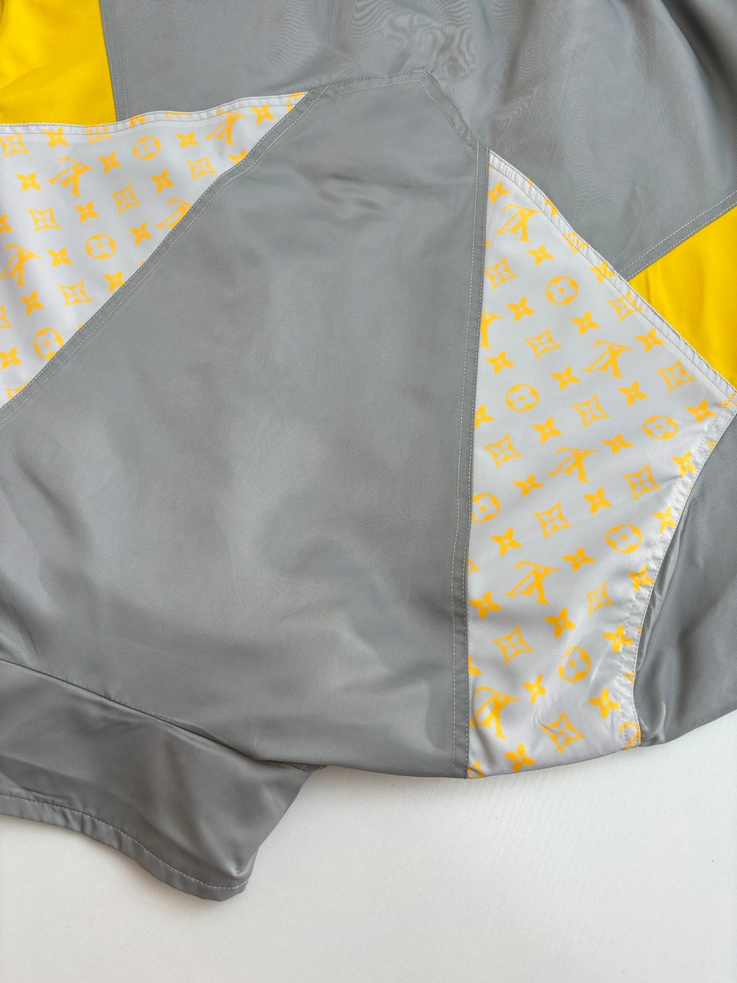 250722 A new high-quality, non-deformable nylon patchwork jacket