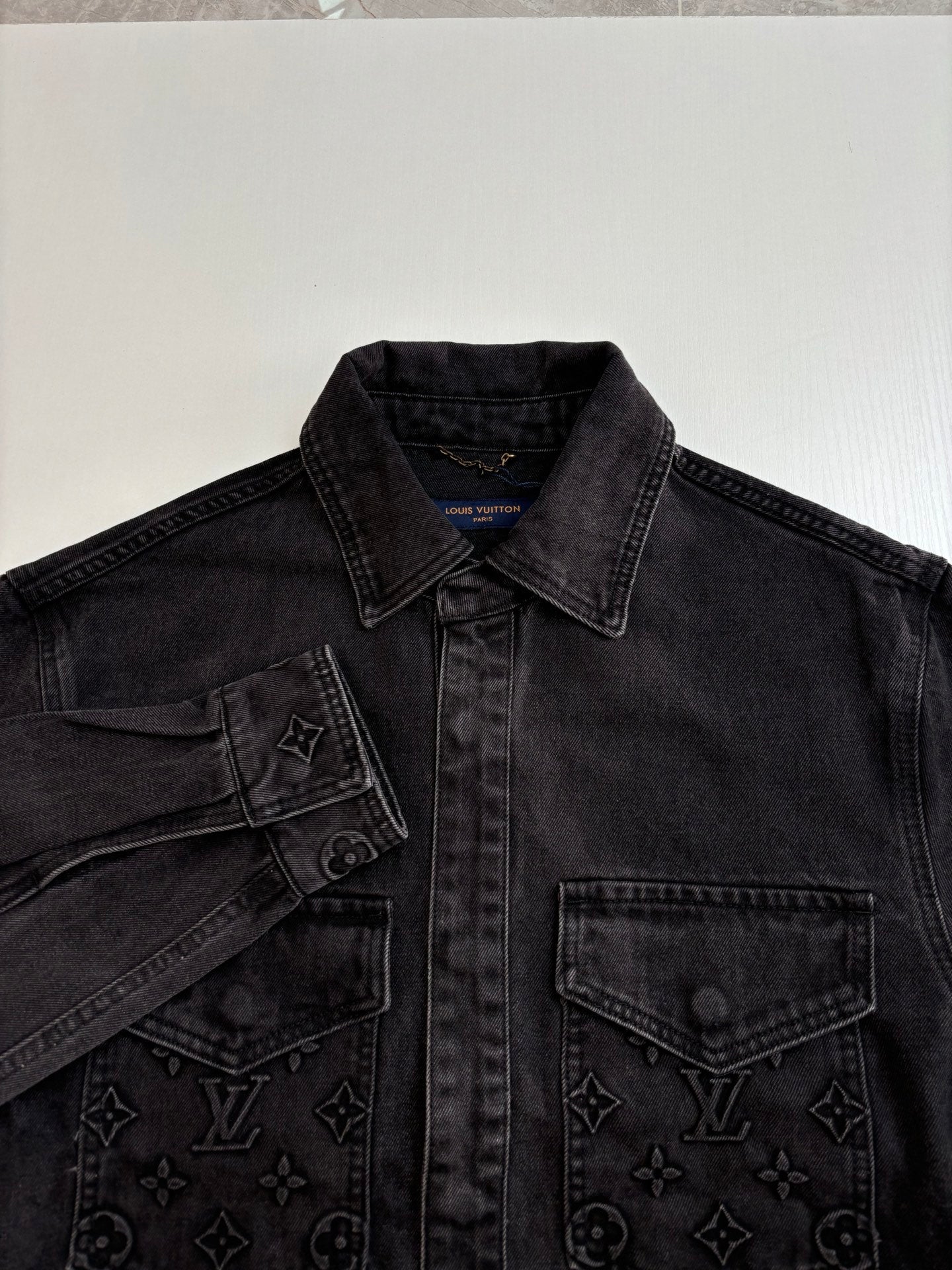 250722 New high-quality embossed denim jacket