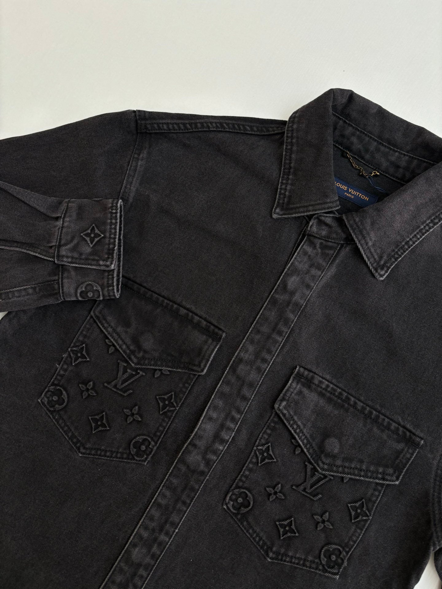 250722 New high-quality embossed denim jacket