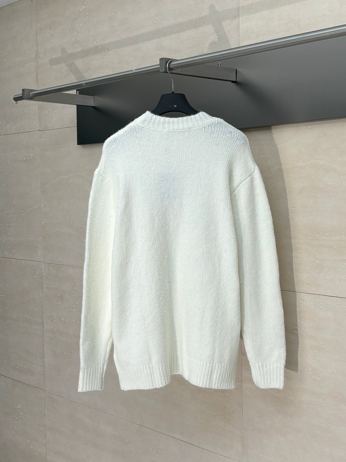 250722 New high-quality embroidered pearl logo knitted sweater
