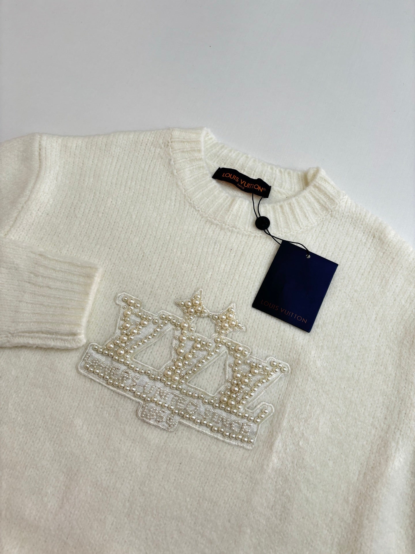 250722 New high-quality embroidered pearl logo knitted sweater