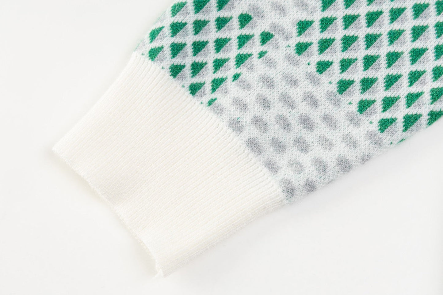 250729 New high-quality flystitch knitted sweater
