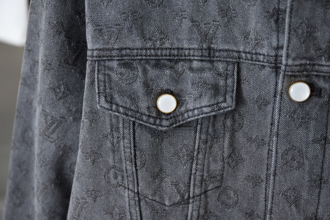 250729 New heavy-duty jacquard spray-painted denim jacket