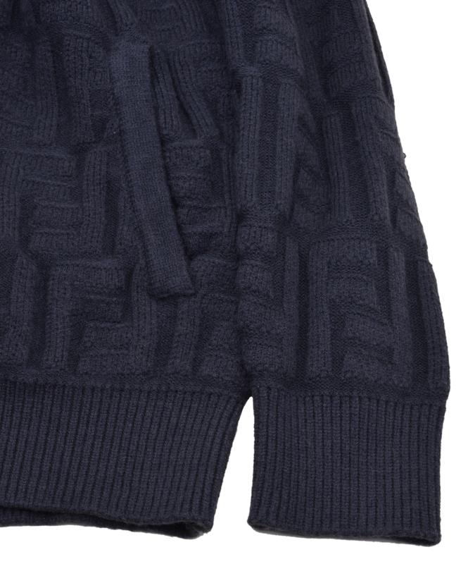 250808 A new high-quality jacquard stand-up collar sweater with distinct concave and convex patterns