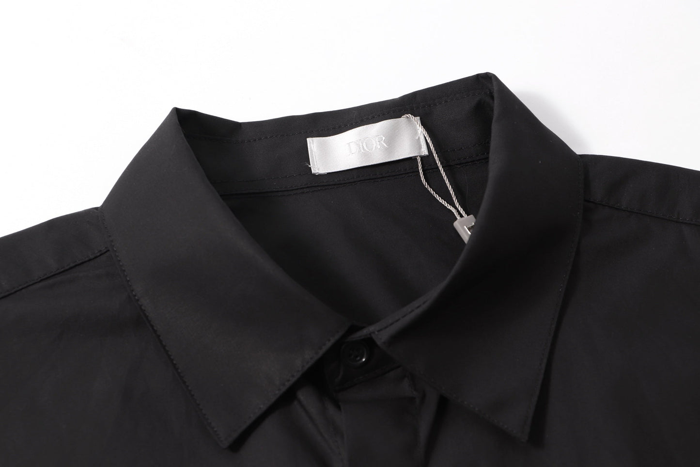 250808 A new high-quality, simple and versatile pocket letter long-sleeved shirt
