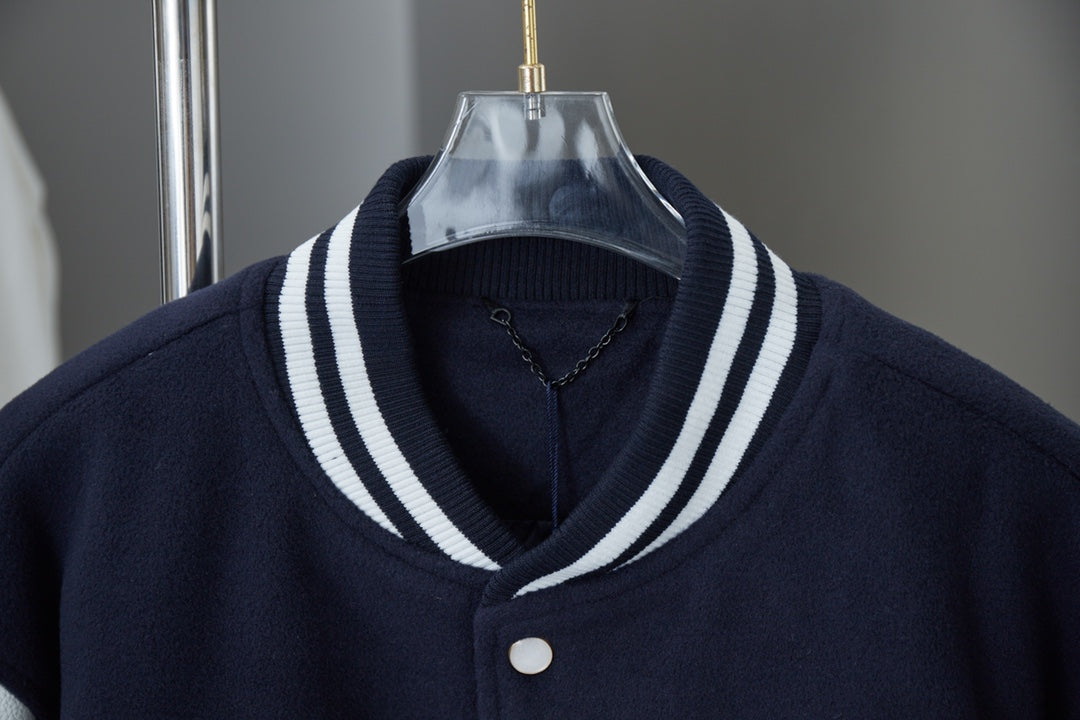 250808 New high-quality tweed and conch embroidery patchwork sleeve baseball jacket