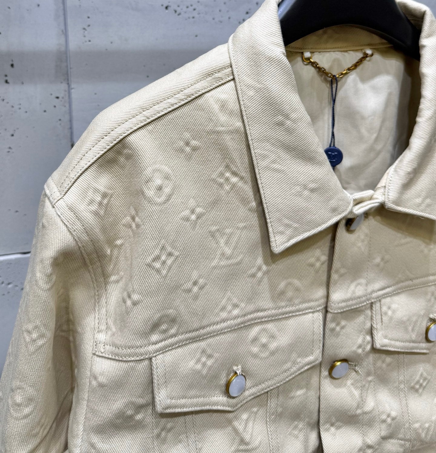 250808 The new high-quality no-iron denim set features a high version with heavy craftsmanship and full embossed embossed letters