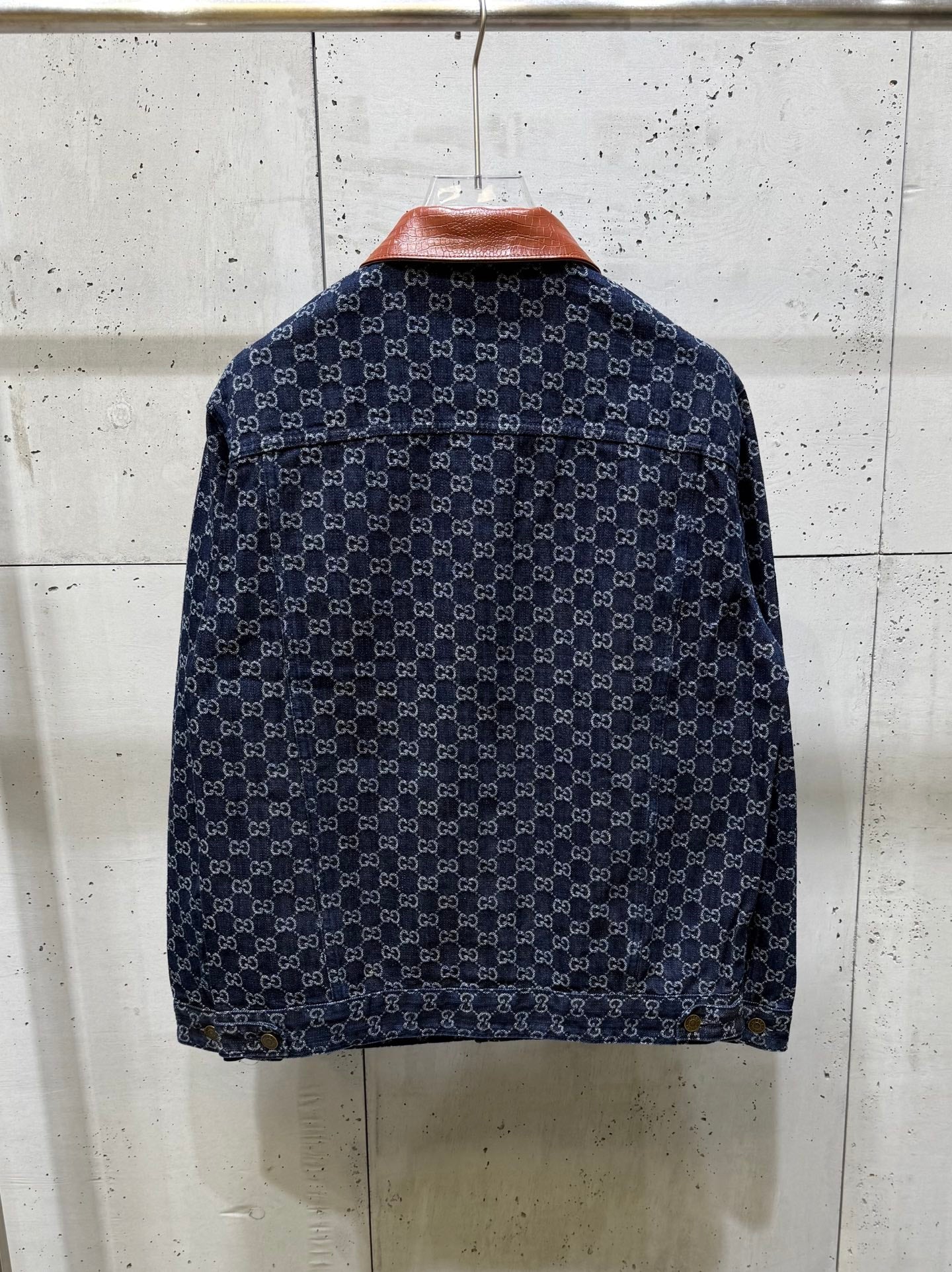 250808 A new high-quality washed denim jacket printed with jacquard letters