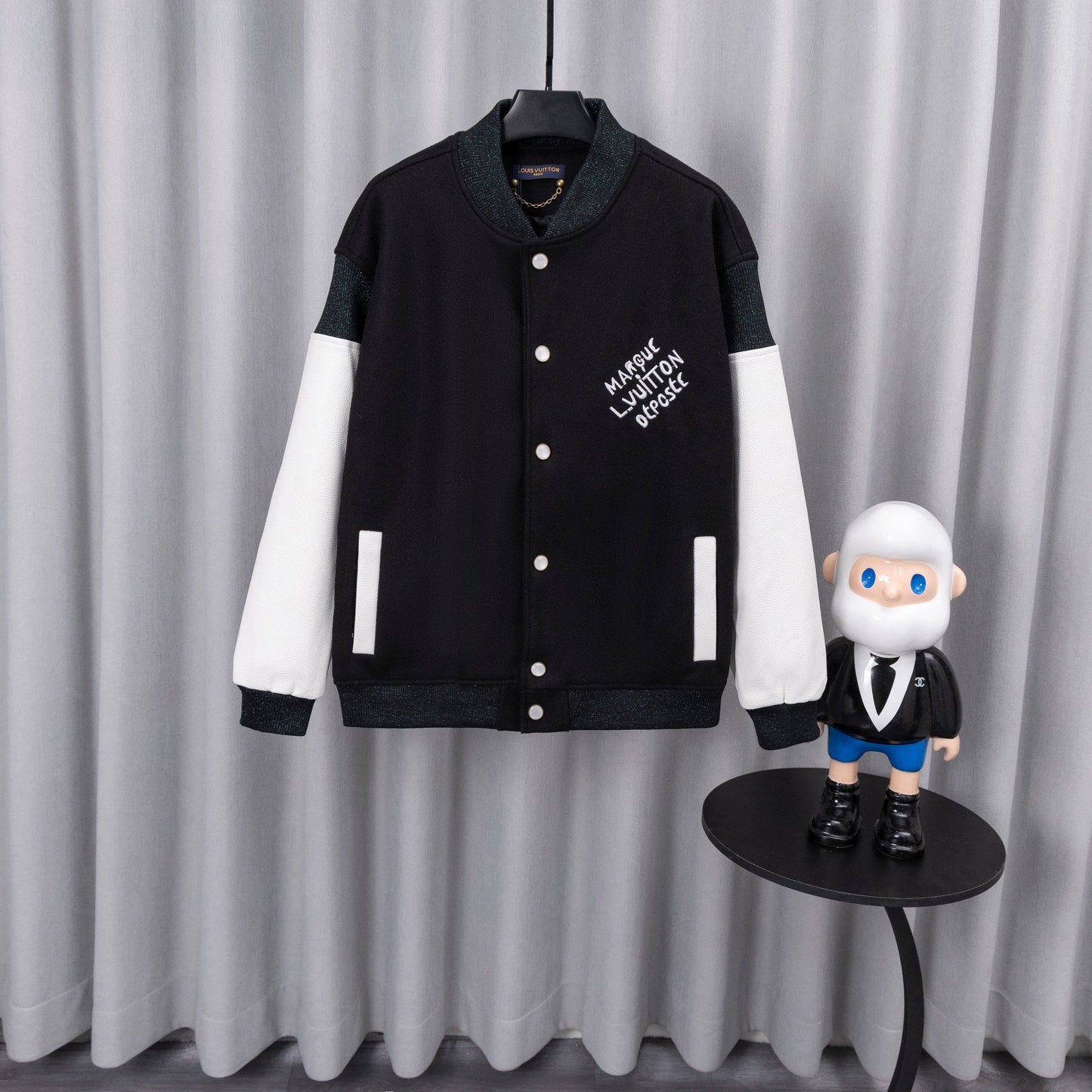 250808 A new high-quality, minimalist design baseball jacket