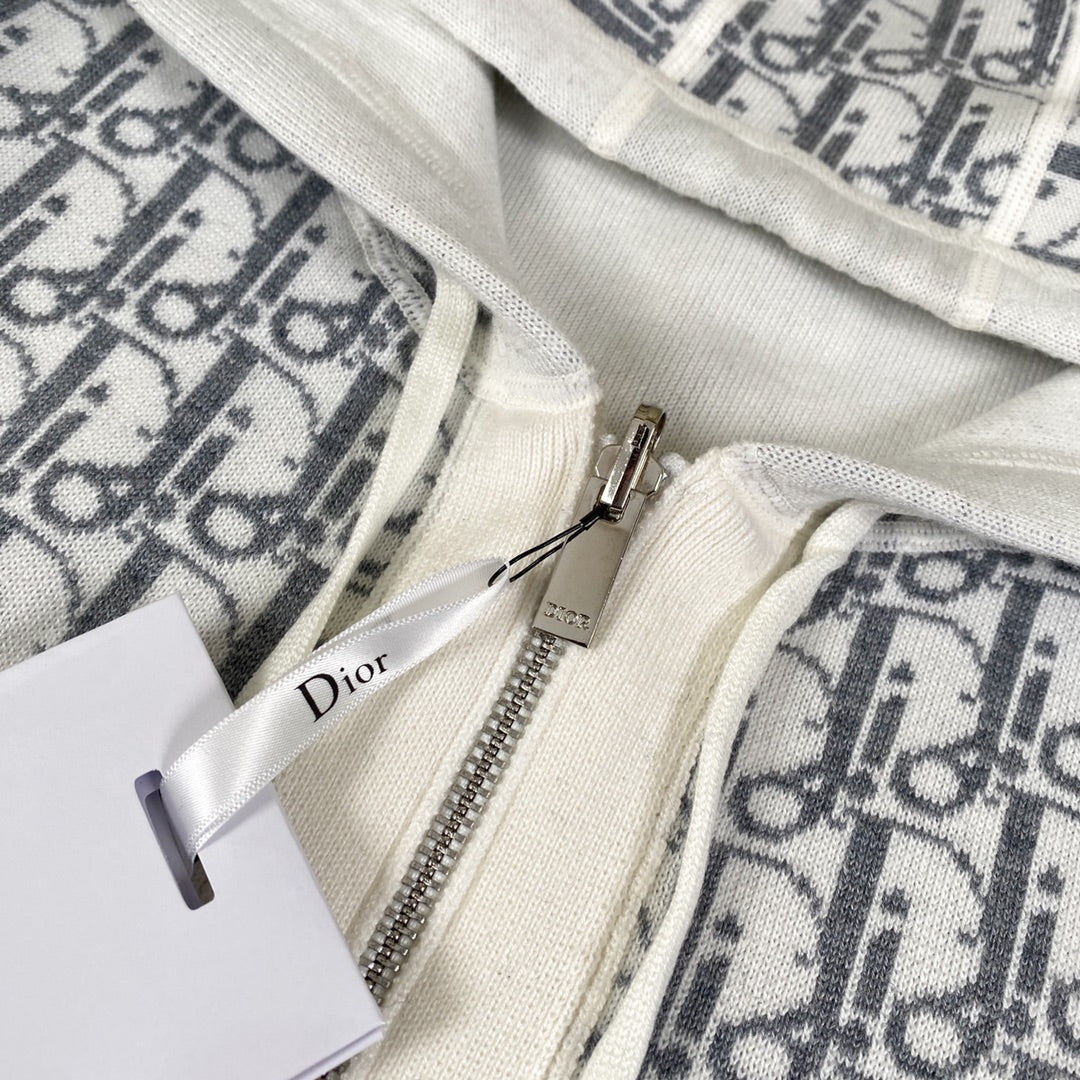 250808 A new high-quality full-printed double-sided jacquard zipper cardigan