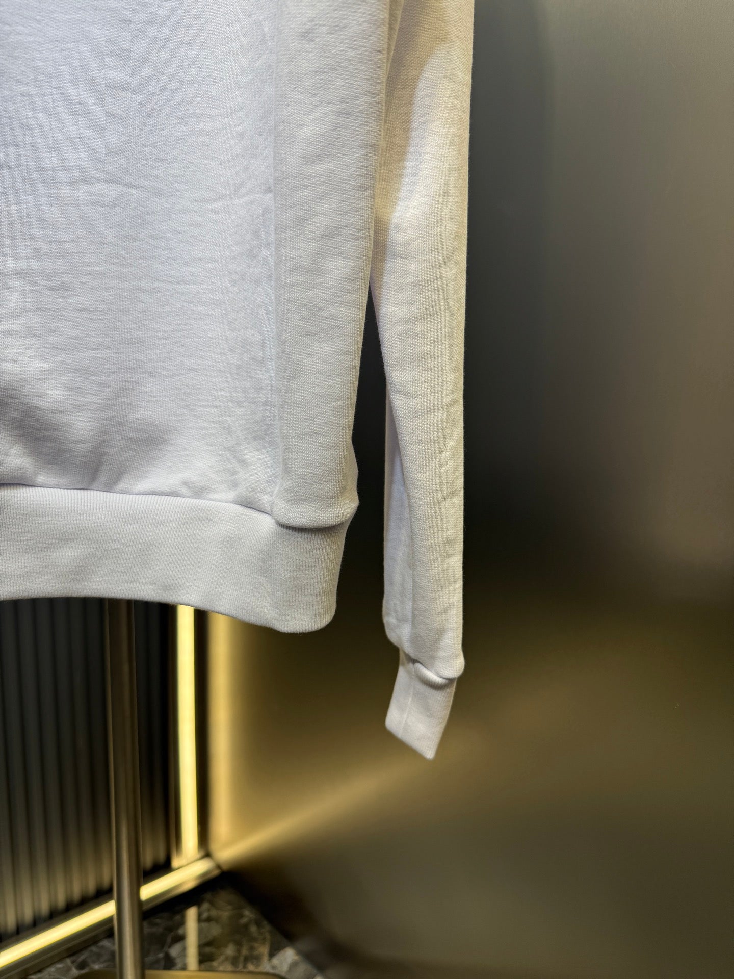 250813 A new high-quality, simple hooded sweatshirt