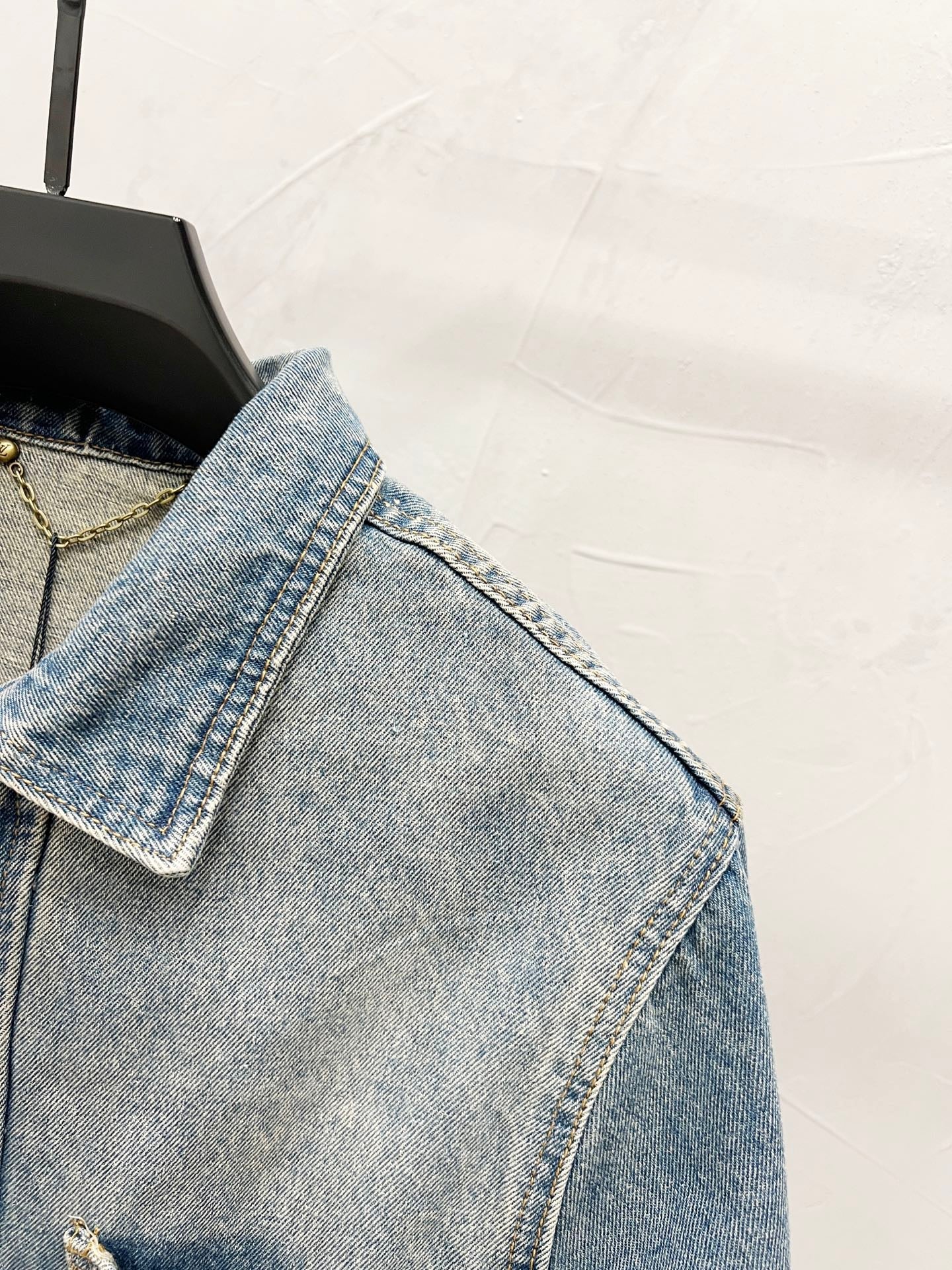 250813 New high-quality embossed loose straight-leg workwear denim jacket