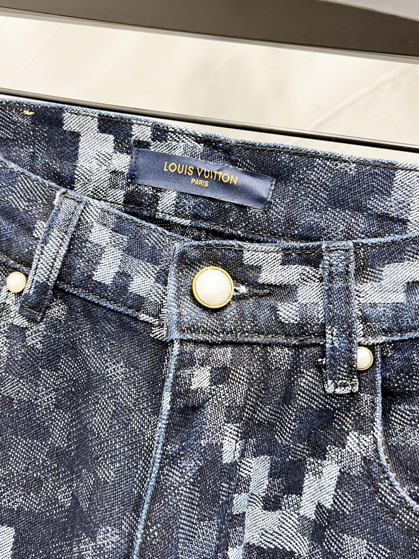 250813 New high-quality serpentine jeans