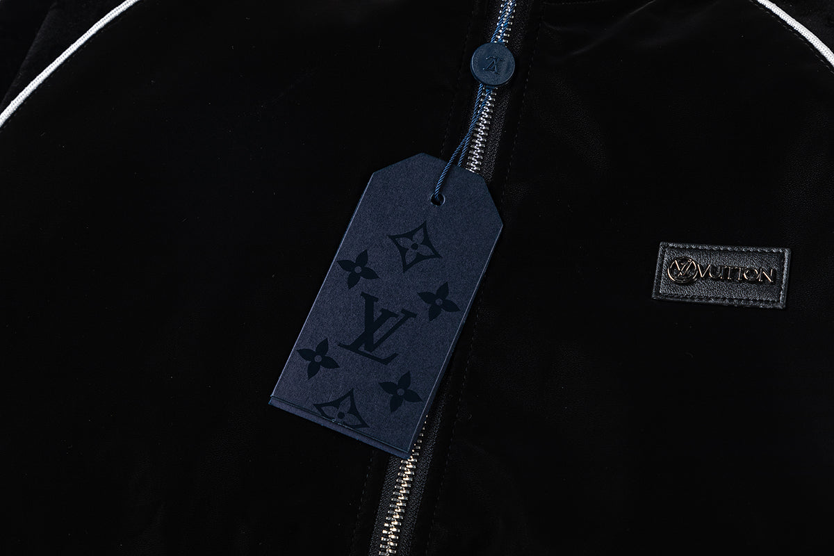 250813 A new high-quality black full-print jacket