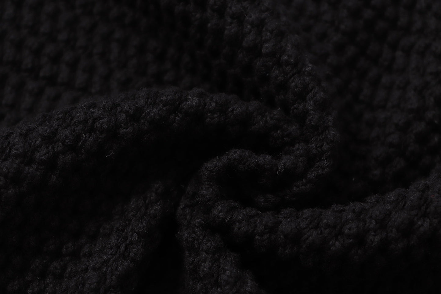 250813 A new high-quality two-color long-sleeved knitted coat