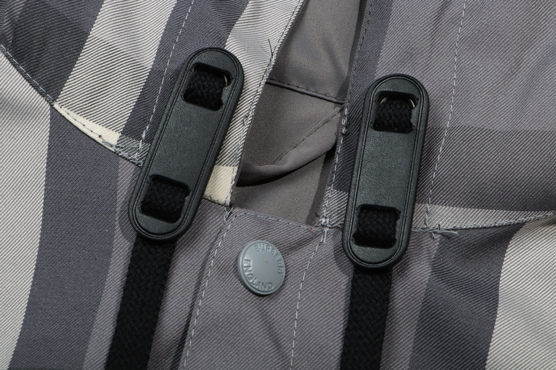 250813 A new high-quality double-sided hooded jacket