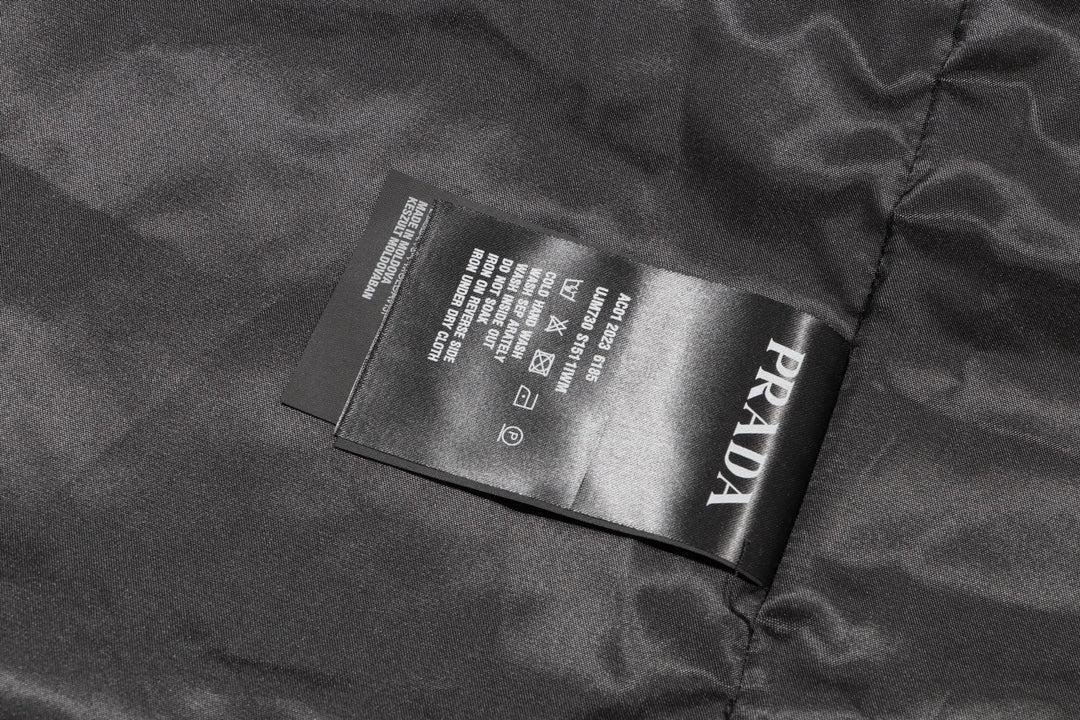 250813 New high-quality long-sleeved lapel down jacket