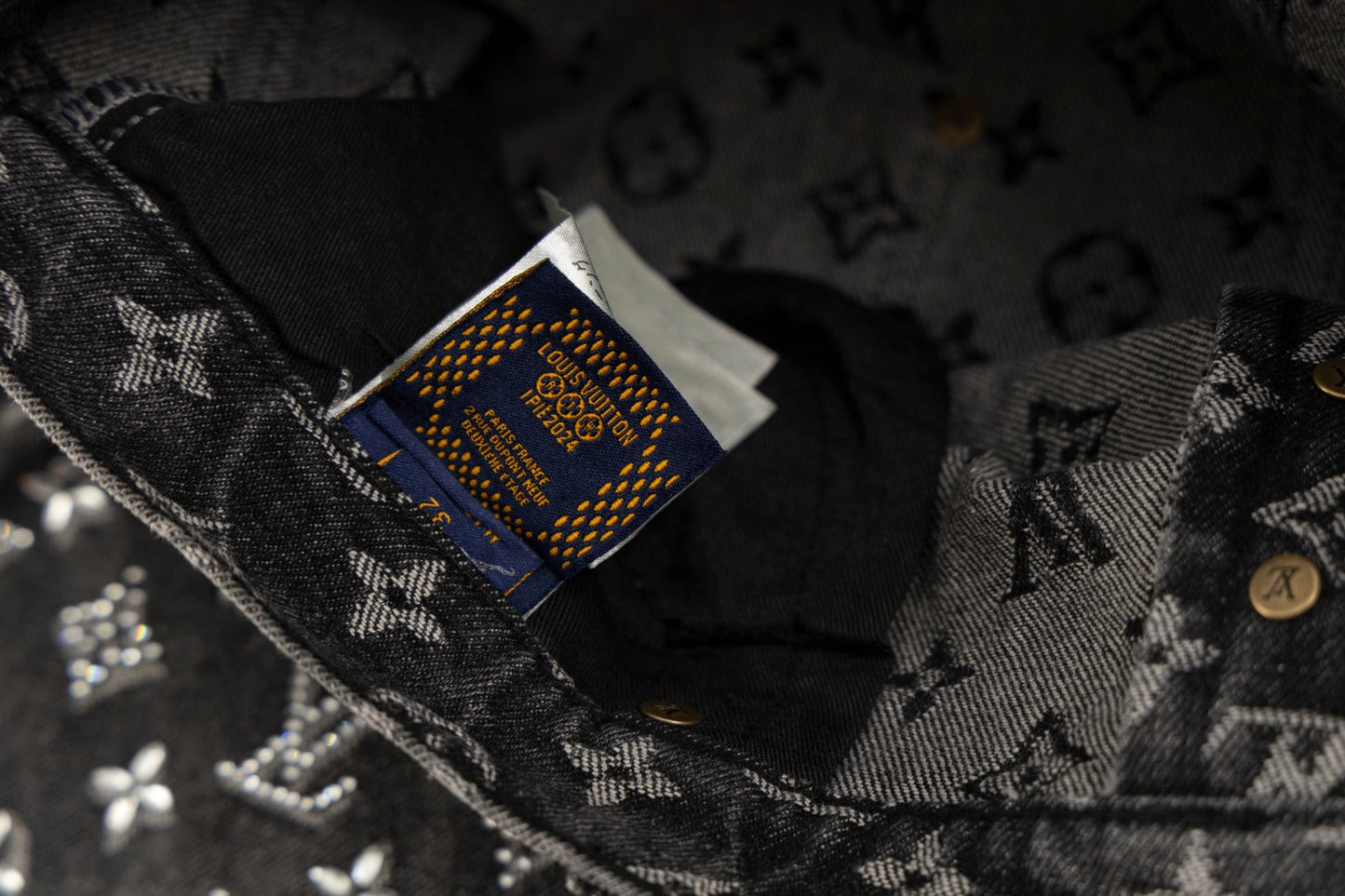 250813 New top-quality embossed diamond jeans
