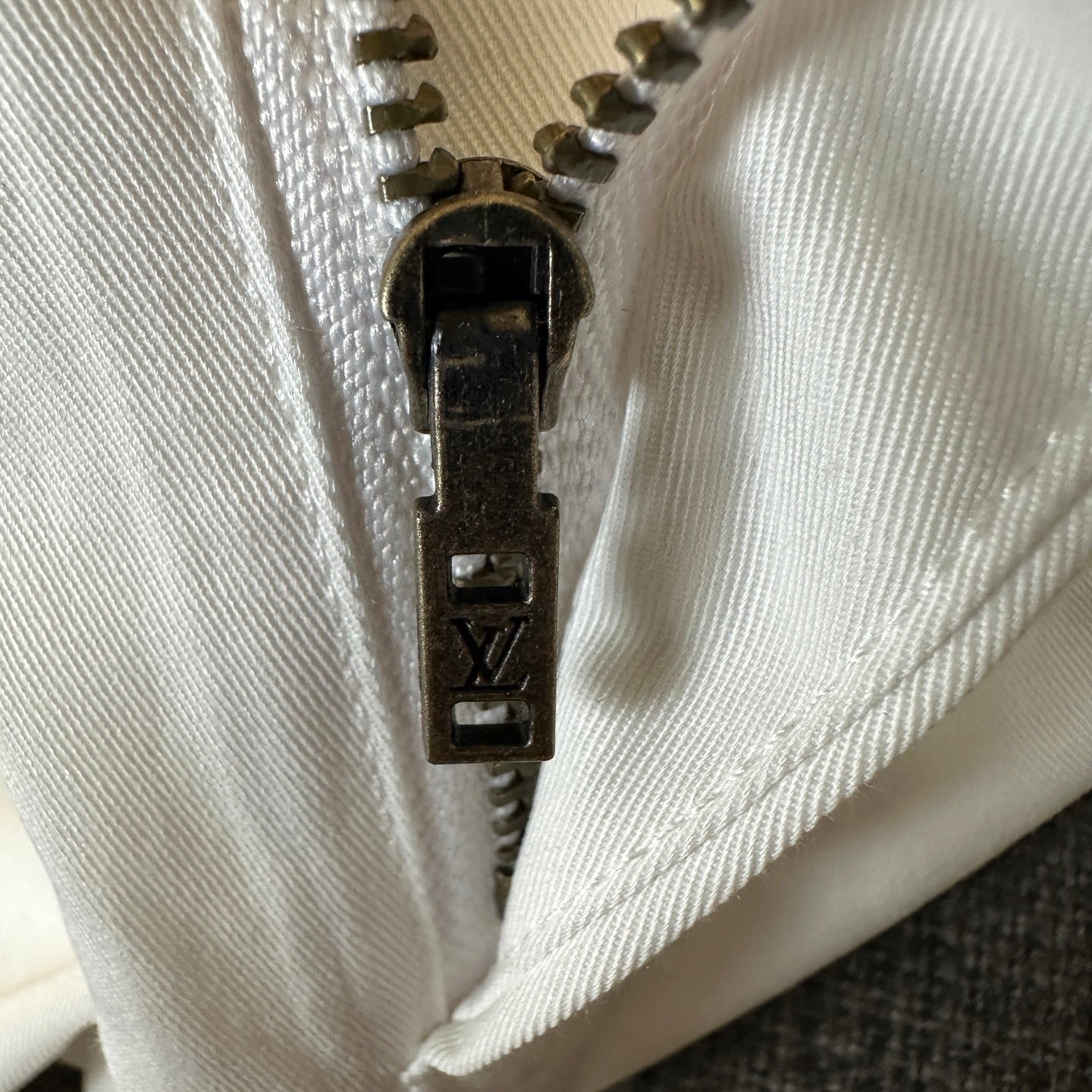 250917 New high-quality pocket embossed monogram shorts