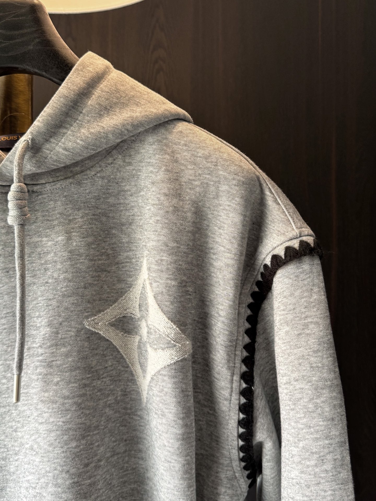 251021 New high-quality, heavily crafted burnt flower hoodie