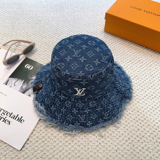 251028 New style for daily wear, paired with a fisherman hat