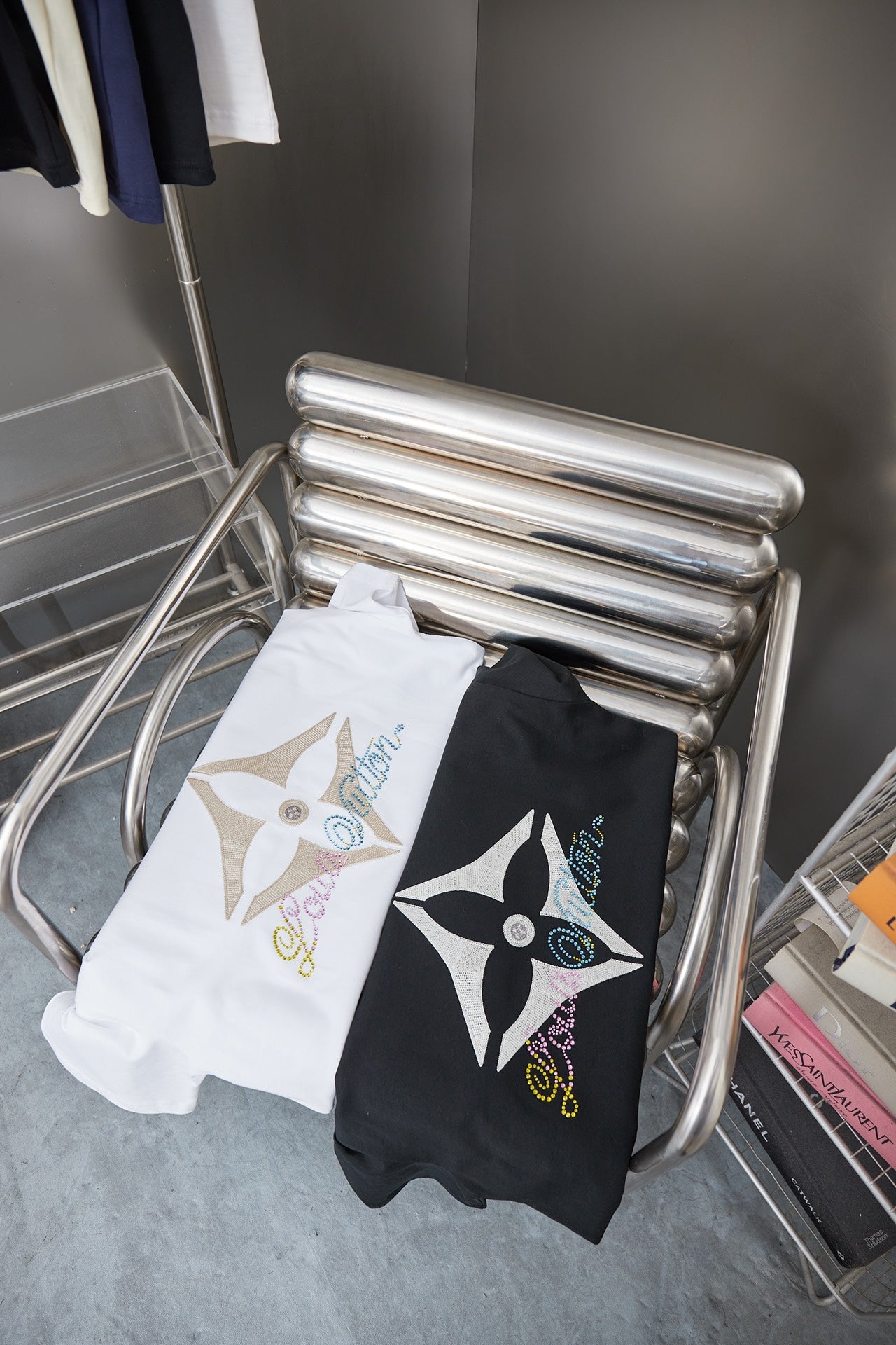 260106 New high-quality embroidered and rhinestone letter-shaped T-shirt