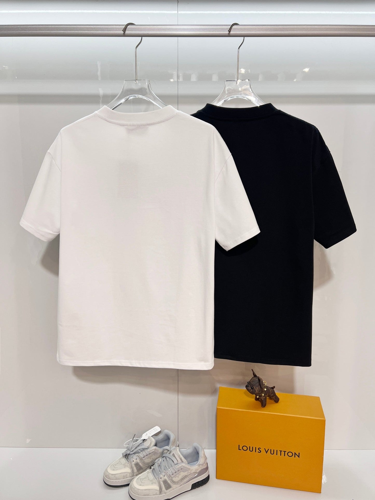 260306 New high-quality, distinctive and simple embroidered T-shirt