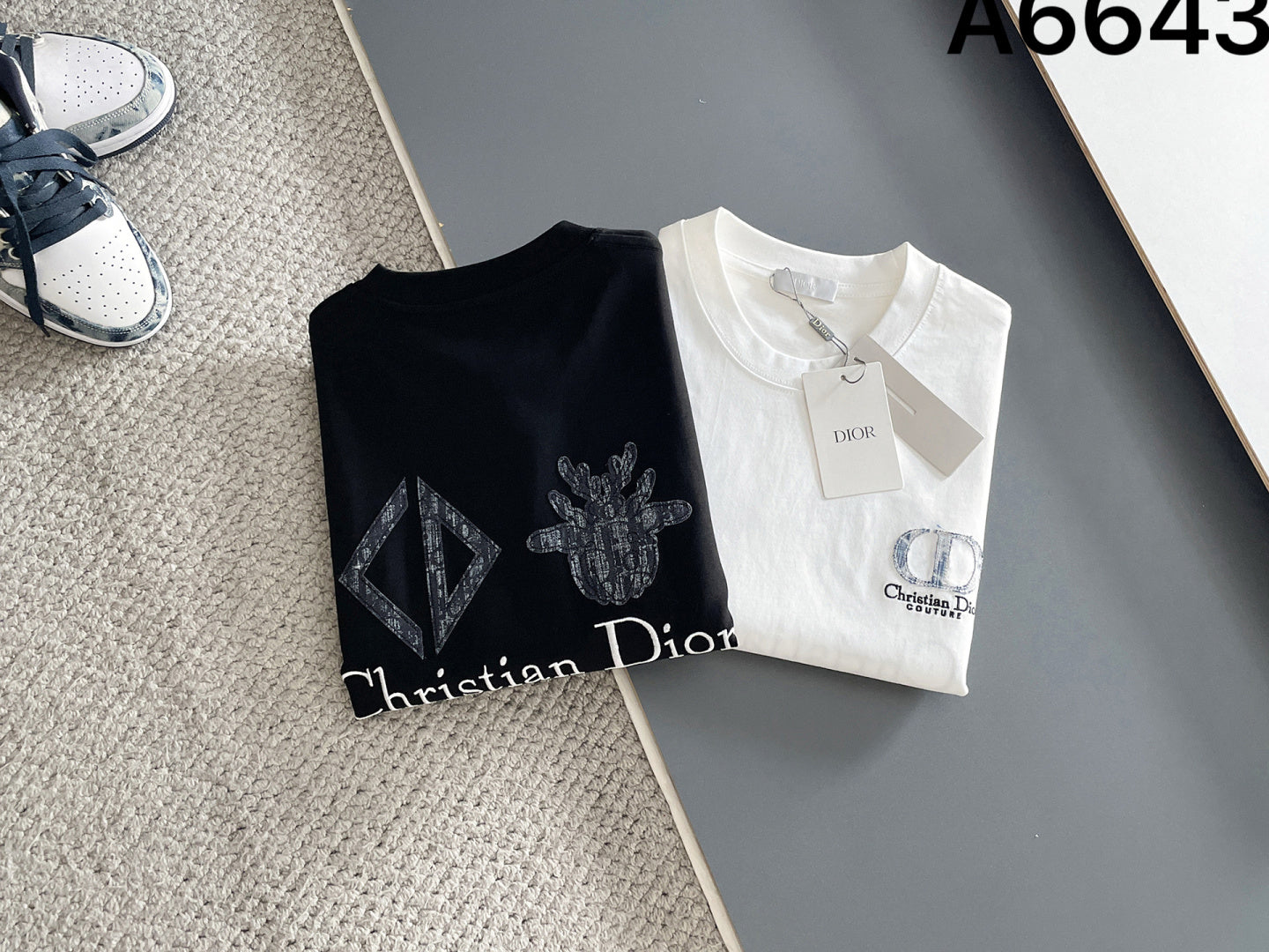 060311 New high-quality embroidered T-shirt with fabric pattern