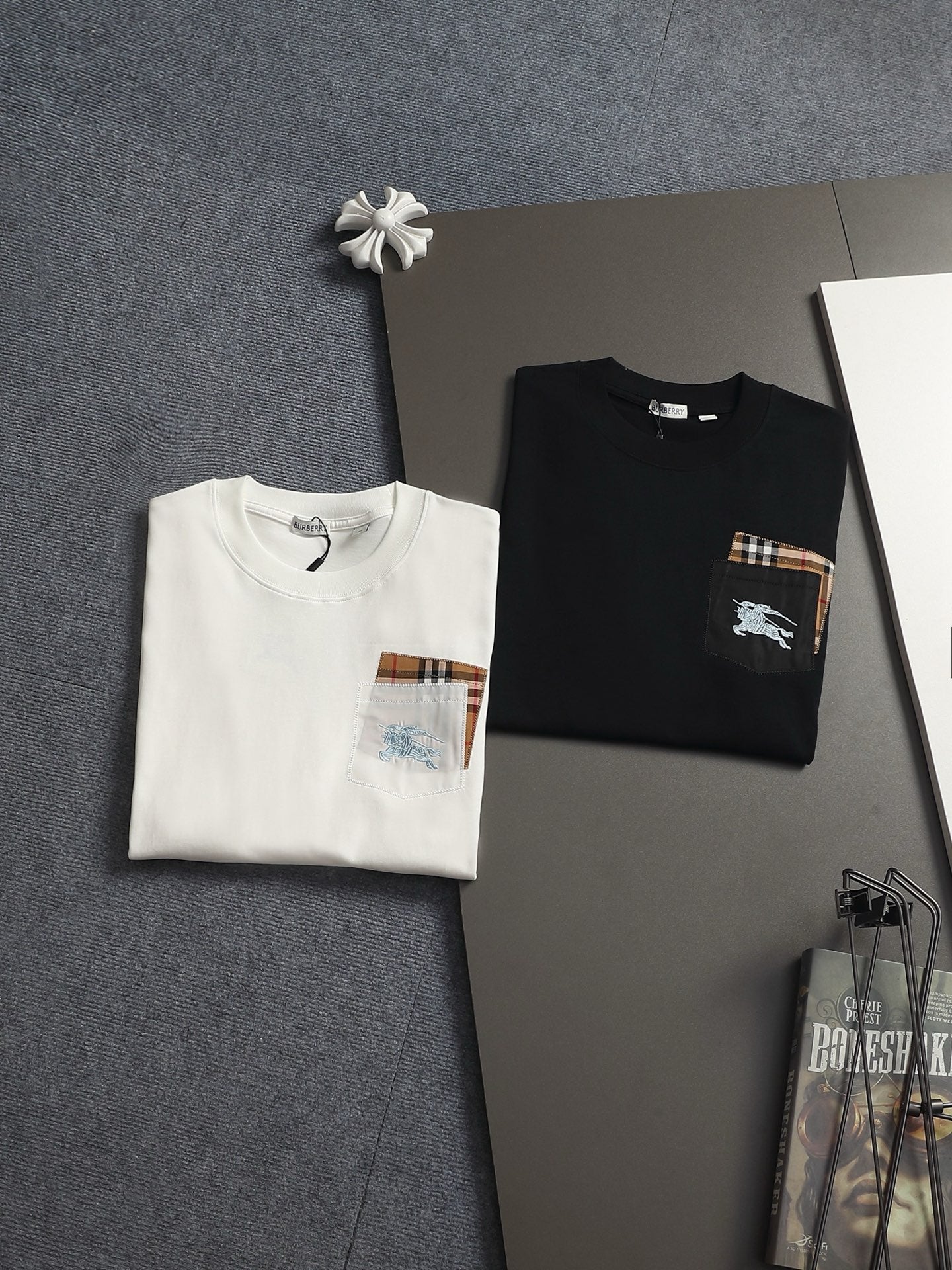 260506 New high-quality embroidered patch T-shirt