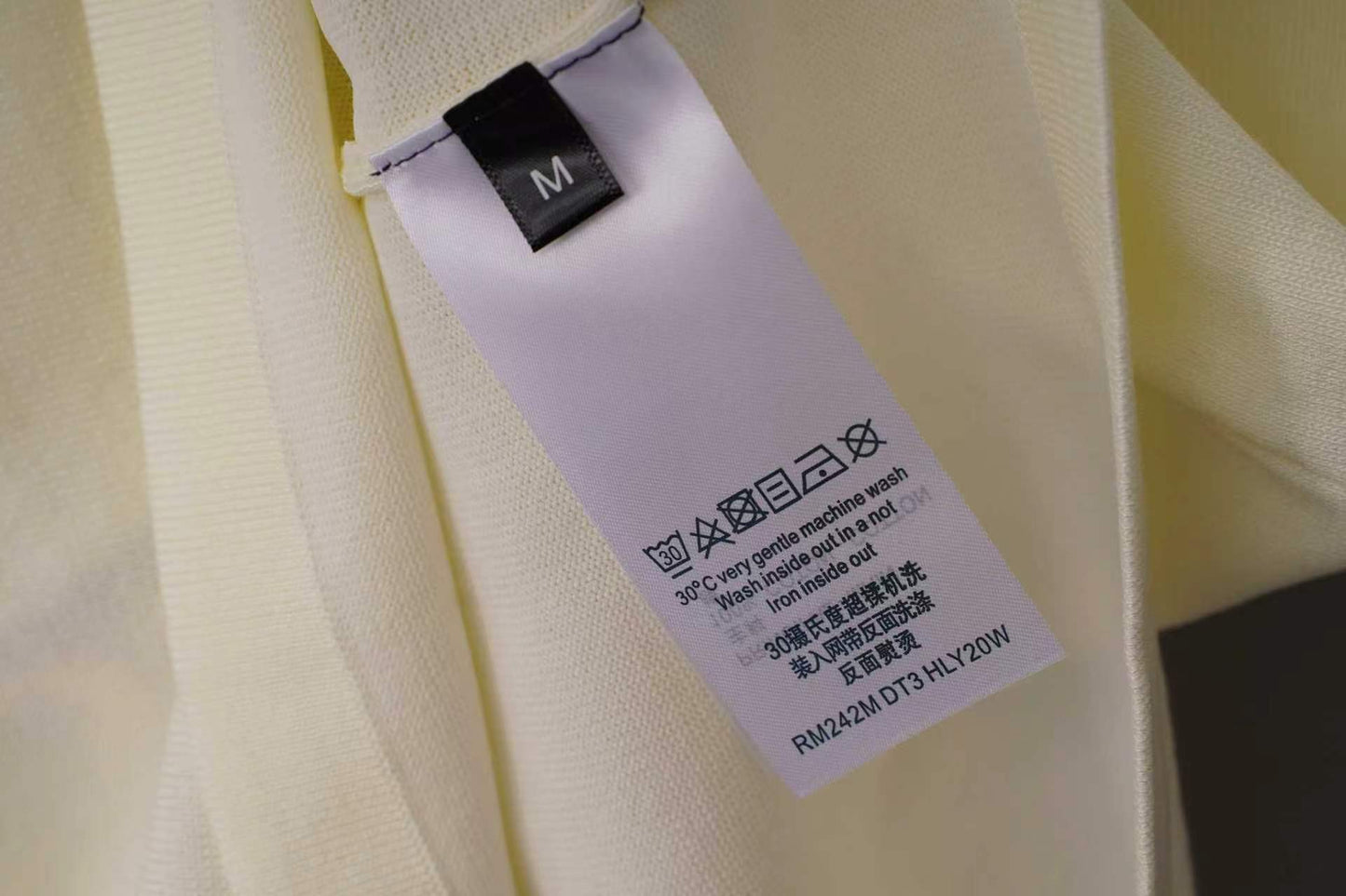 260506 New high-quality T-shirt featuring a duck pattern on the chest, made of a blend of wool and cotton yarn with a jacquard weave.