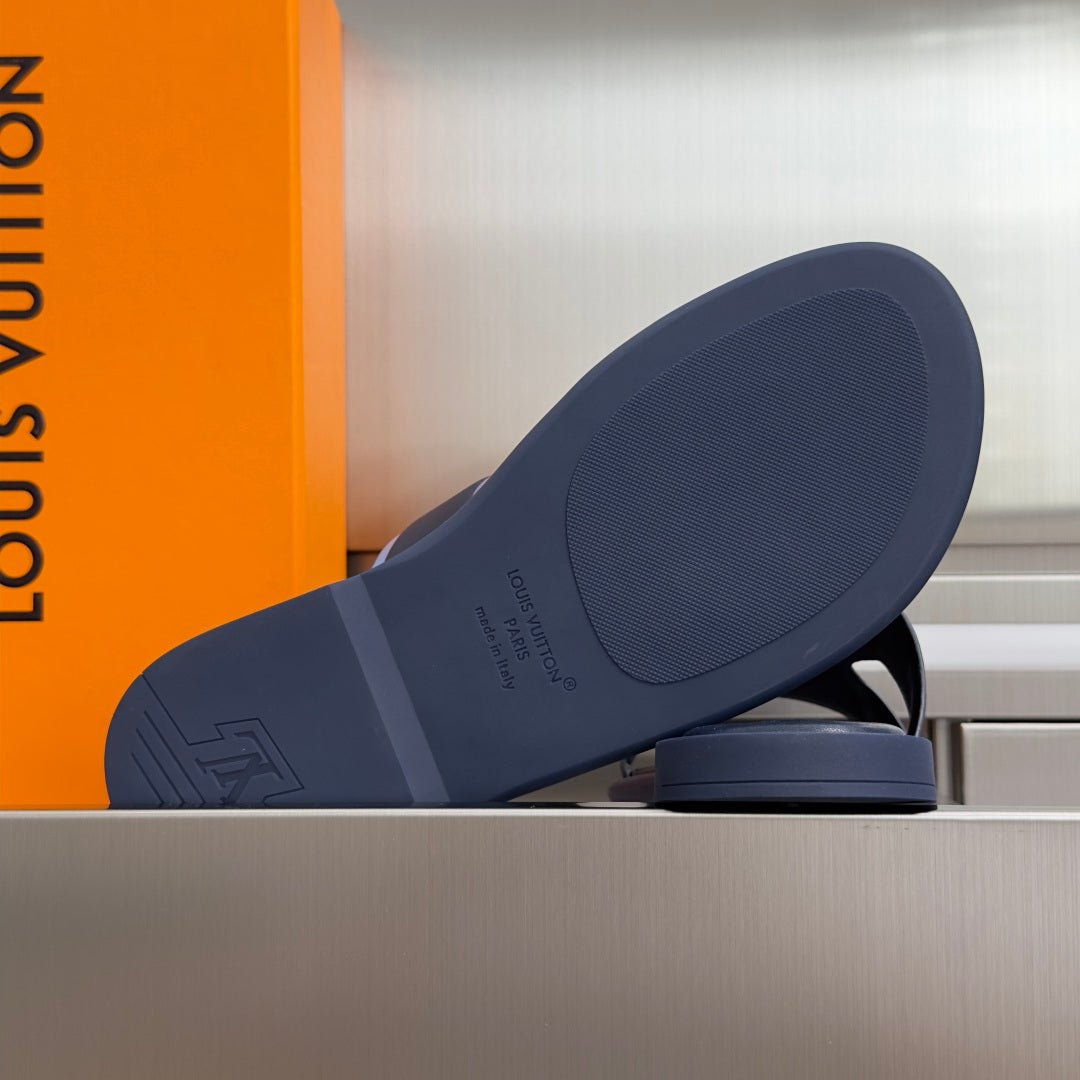260521 New high-quality soft grain leather slippers
