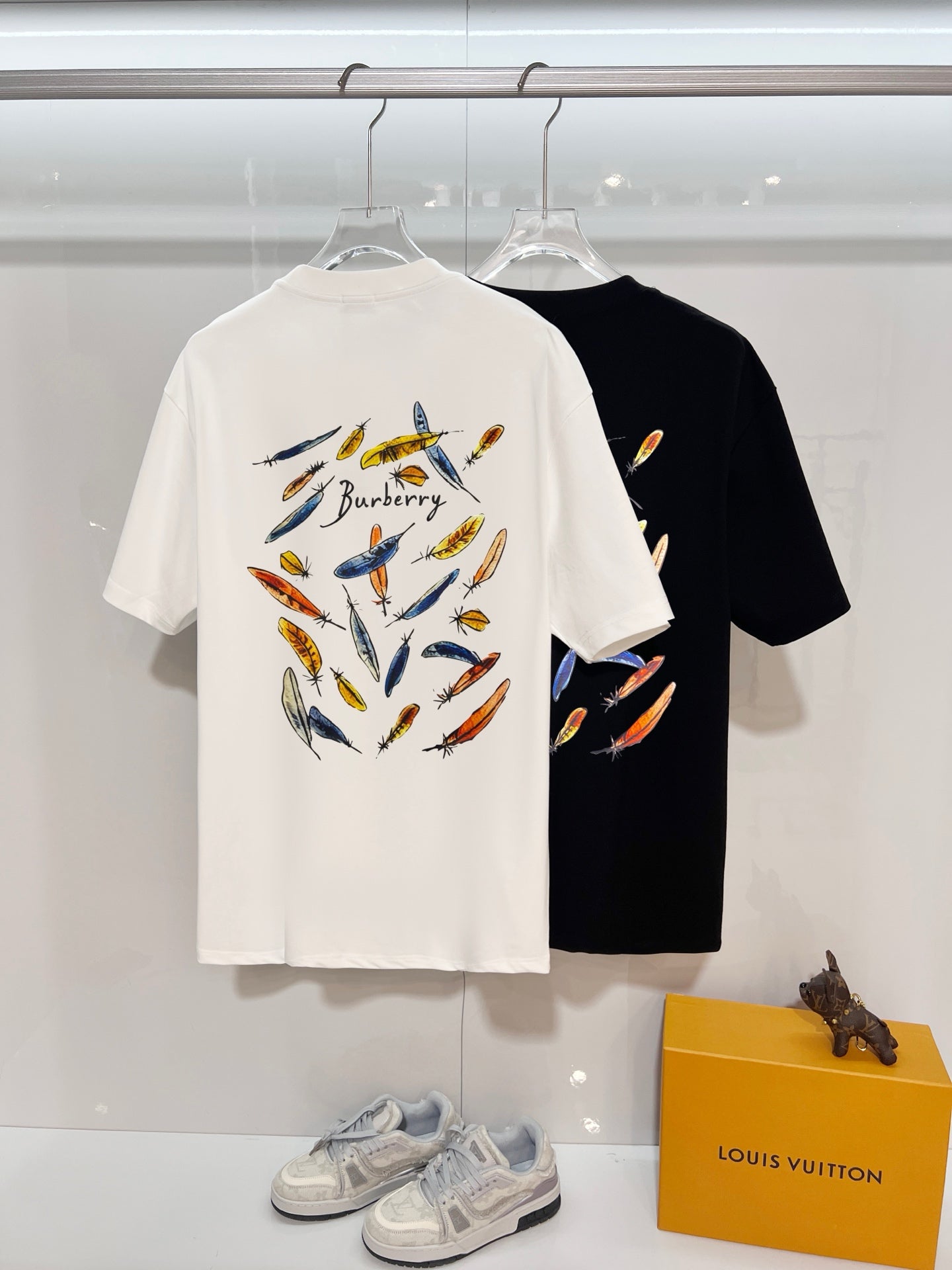 260610 New high-quality feather-printed T-shirt