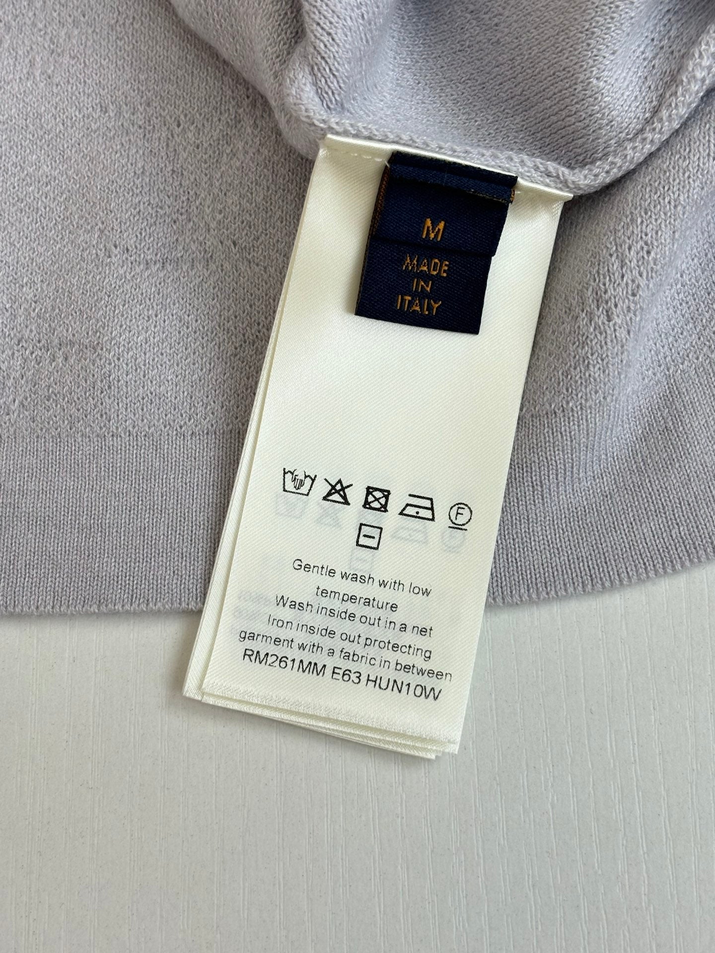 260610 New top-quality light gray full-pattern Monogram jacquard raised-knit short-sleeved cardigan